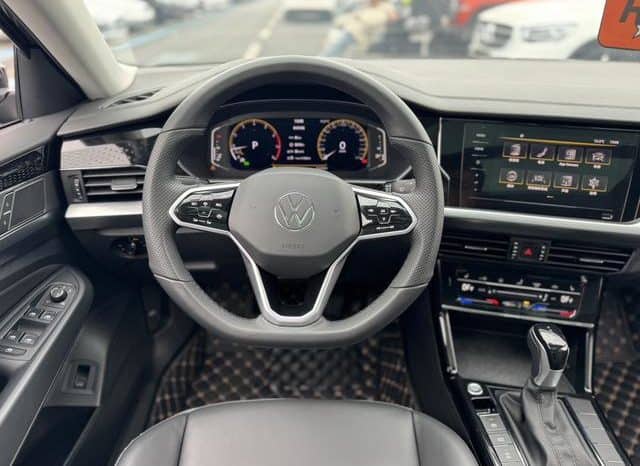 
								Volkswagen Passat, 2023 full									