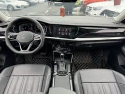 
										Volkswagen Passat, 2023 full									