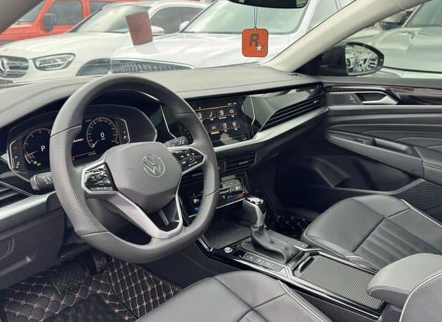 
								Volkswagen Passat, 2023 full									