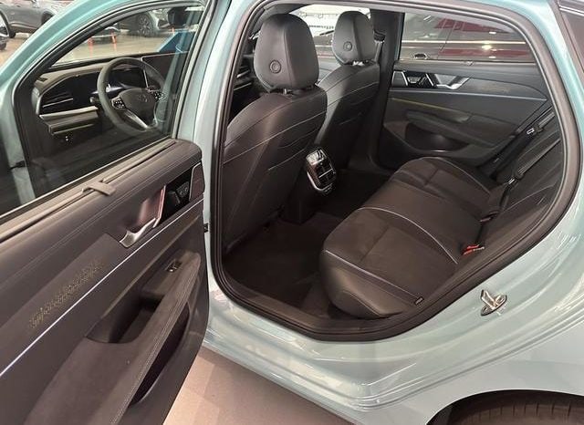 
								Volkswagen Passat, 2024 full									