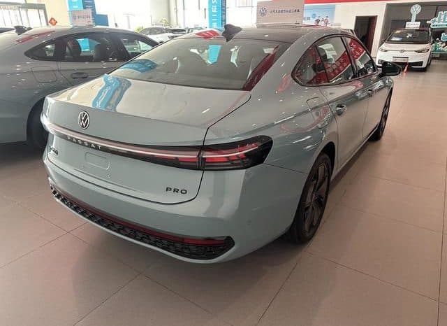 
								Volkswagen Passat, 2024 full									