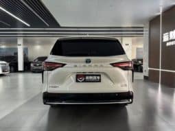 
										Toyota Sienna, 2024 full									