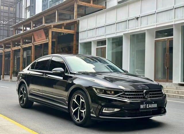 
								Volkswagen Magotan, 2023 full									