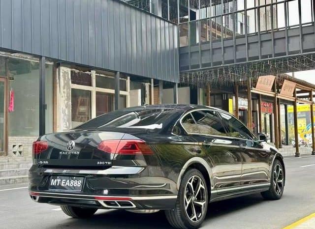 
								Volkswagen Magotan, 2023 full									