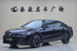 67d8c98c16c42 Volkswagen Passat, 2025