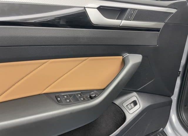 
								Volkswagen Passat CC, 2023 full									