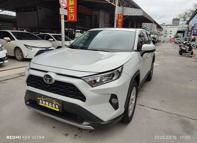67d8d2f1ebf2b Toyota RAV4 (IV), 2020