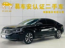 67d8d69e940eb Volkswagen Passat, 2025