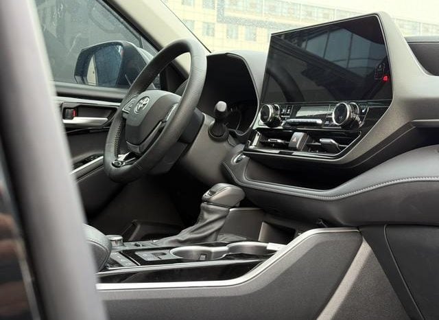 
								Toyota Highlander (III), 2022 full									