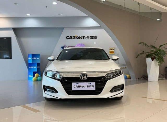 
								Honda Accord, 2021 full									