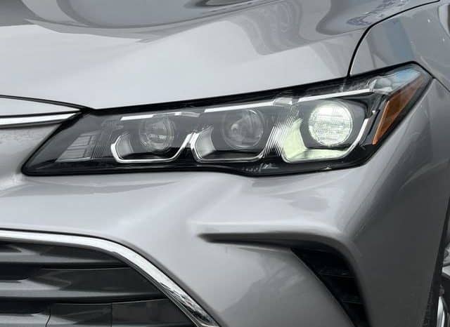 
								Toyota Avalon, 2022 full									
