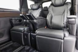 
										Toyota Vellfire (II), 2024 full									