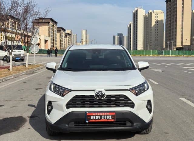 
								Toyota RAV4 (IV), 2024 full									