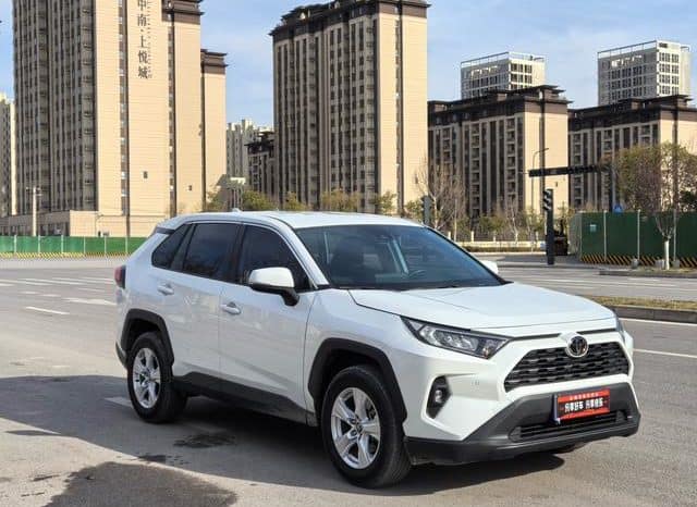 
								Toyota RAV4 (IV), 2024 full									