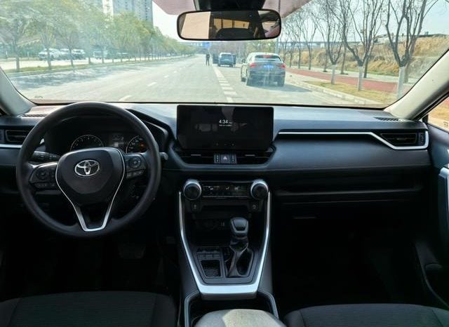 
								Toyota RAV4 (IV), 2024 full									