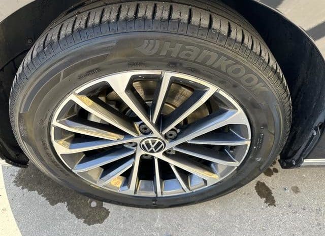
								Volkswagen Magotan, 2021 full									