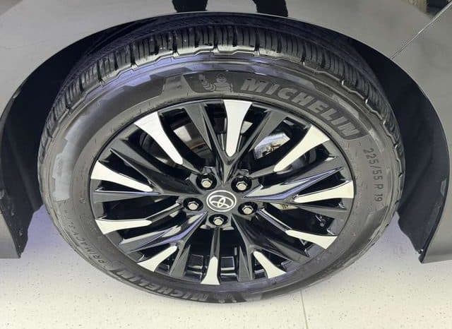 
								Toyota Vellfire (II), 2024 full									