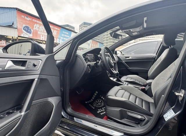 
								Volkswagen Golf 280 TSI, 2020 full									