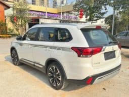 
										Mitsubishi Outlander II, 2020 full									