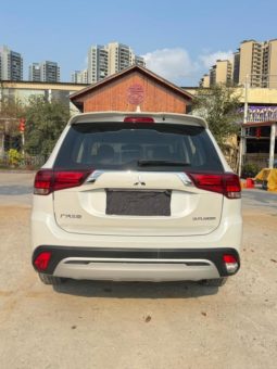 
										Mitsubishi Outlander II, 2020 full									