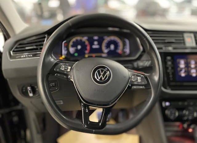 
								Volkswagen Tiguan L, 2021 full									