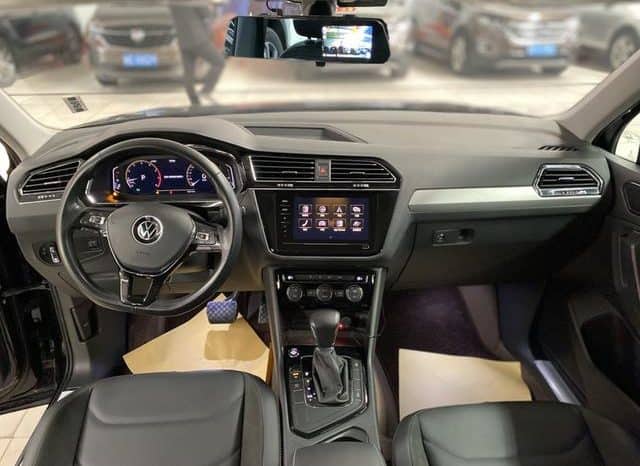 
								Volkswagen Tiguan L, 2021 full									
