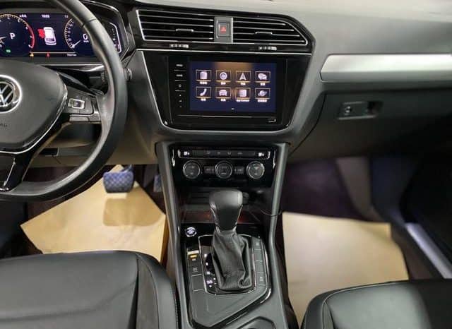 
								Volkswagen Tiguan L, 2021 full									