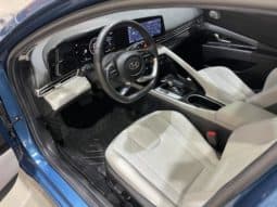 
										Hyundai Elantra (VII), 2021 full									
