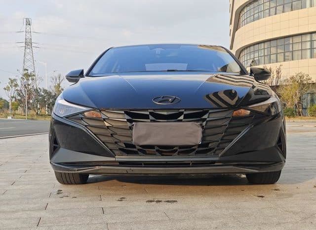 
								Hyundai Elantra (VII), 2022 full									