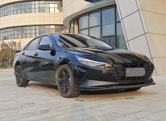 
								Hyundai Elantra (VII), 2022 full									