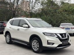 
										Nissan X-Trail (III), 2020 full									