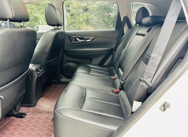 
								Nissan X-Trail (III), 2020 full									