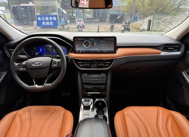 
								Ford Escape (IV), 2021 full									