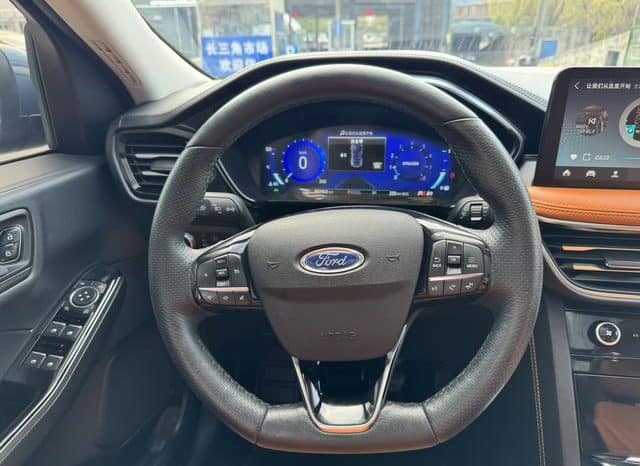 
								Ford Escape (IV), 2021 full									