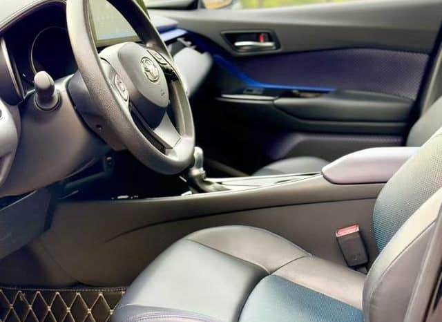 
								Toyota C-HR, 2020 full									