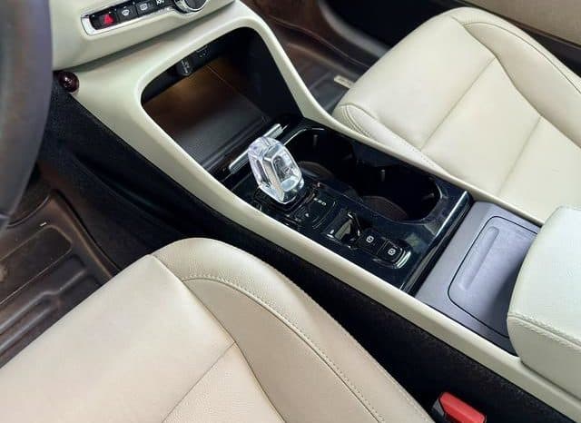 
								Volvo XC40, 2020 full									