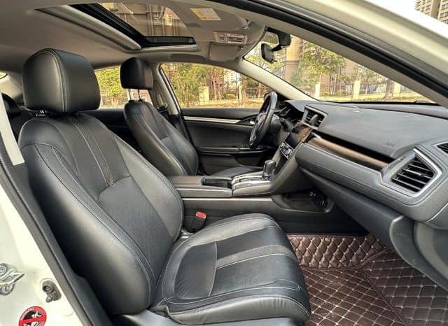 
								Honda Civic, 2021 full									