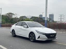 
										Hyundai Elantra (VII), 2021 full									