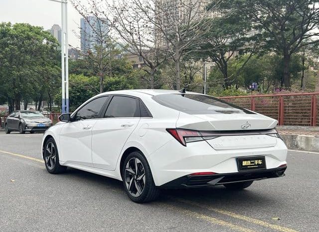 
								Hyundai Elantra (VII), 2021 full									
