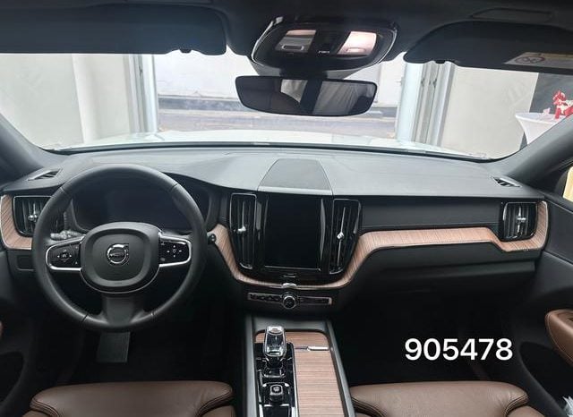 
								Volvo XC60, 2024 full									