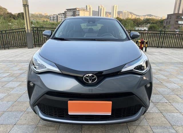 
								Toyota C-HR, 2021 full									