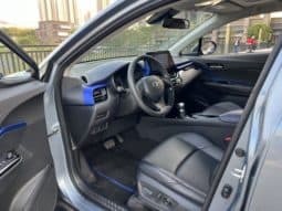 
										Toyota C-HR, 2021 full									