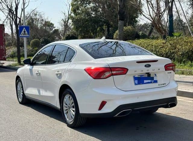 
								Ford Focus, 2022 full									