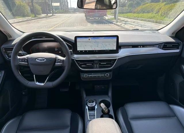 
								Ford Focus, 2022 full									