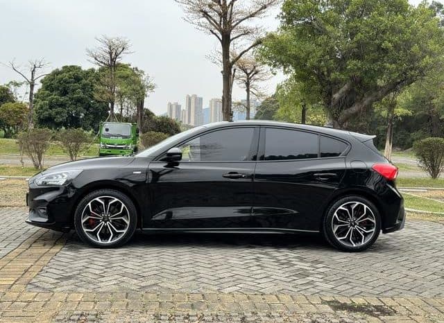
								Ford Focus, 2021 full									