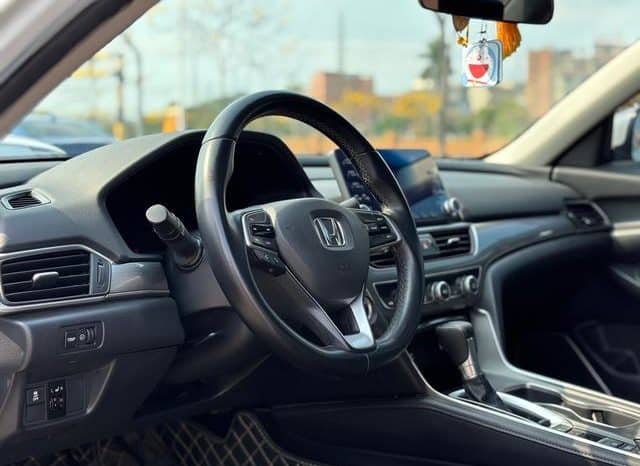 
								Honda Accord, 2020 full									