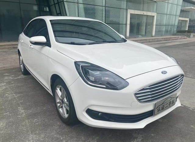 
								Ford Focus (IV), 2021 full									