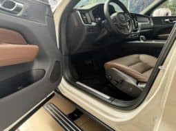 
										Volvo XC60, 2024 full									