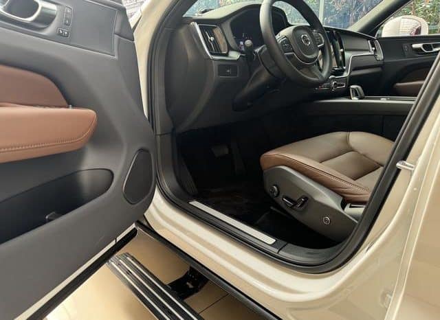 
								Volvo XC60, 2024 full									