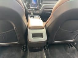 
										Volvo XC60, 2024 full									